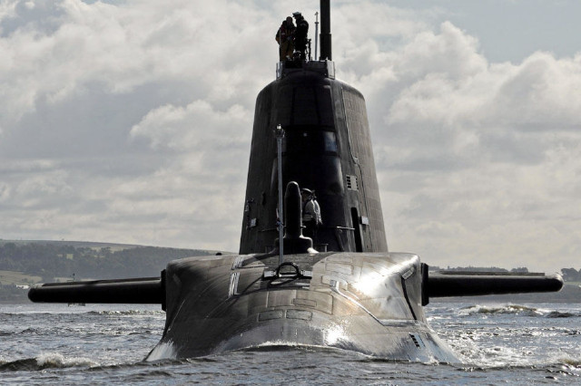 英国海军第三艘新型机敏级核攻击潜艇开始海试!
