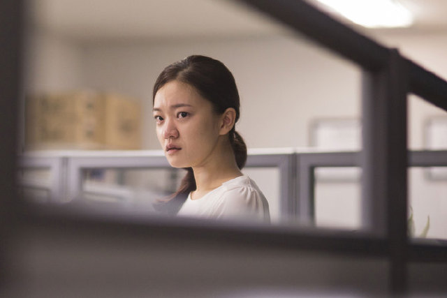 公开的预告片中,"大势男"安宰贤搭档"纯爱"少女南宝拉,上演了在办公室