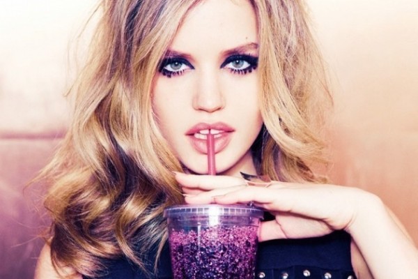 2 大码模特阿什利性感内衣写真 上演黑色诱惑 43 牙缝超模乔治亚的性