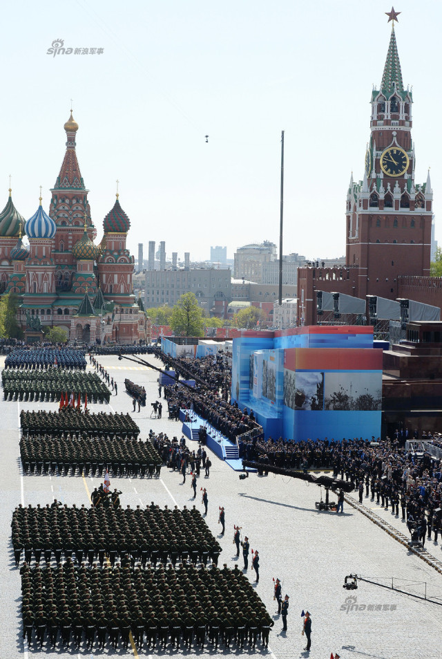 5月9日,俄罗斯在莫斯科红场举行纪念卫国战争胜利70周年阅兵式
