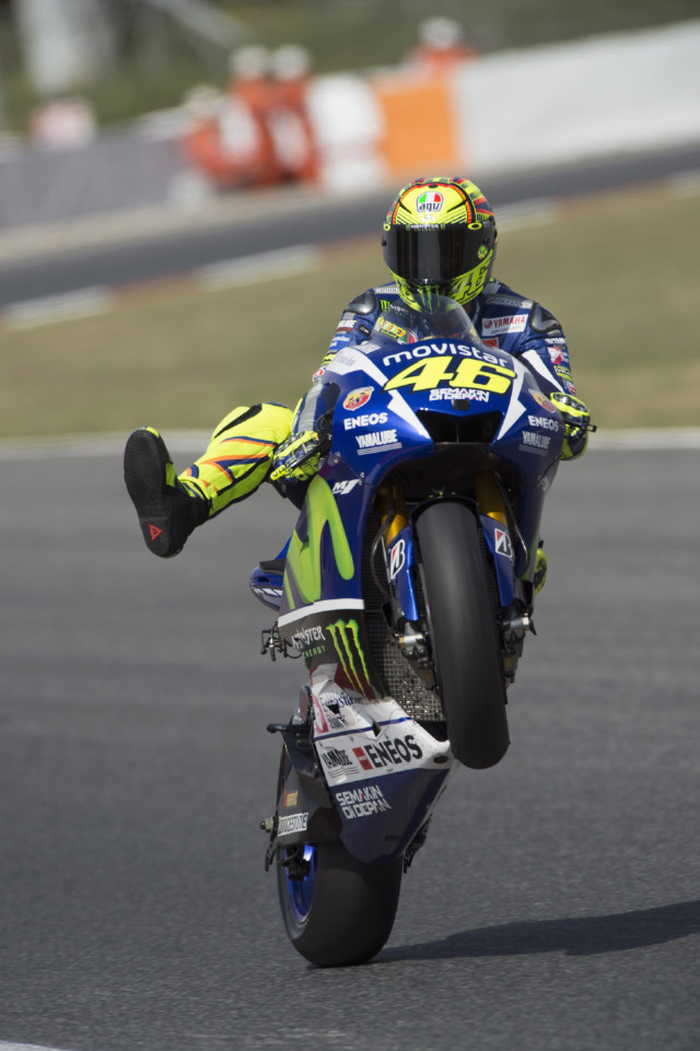 图为罗西征战2015赛季motogp精彩瞬间.