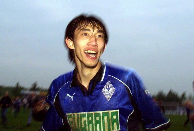 希望能有更好发展前景的周宁来到了德国,以租借的形式加盟德国足球