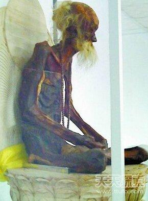 穿越千年真相 中国160岁高僧真身不腐