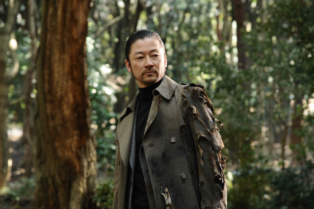 展开全部 剧照 《寄生兽》完结篇预告 新浪娱乐讯 根据岩明均人气漫画