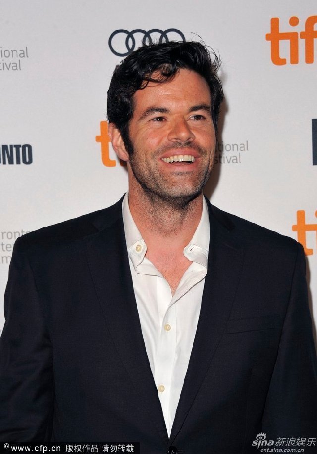 瑞希·威瑟斯彭系带裙中门大开秀性感,影帝科林·费斯,米瑞·伊诺丝等